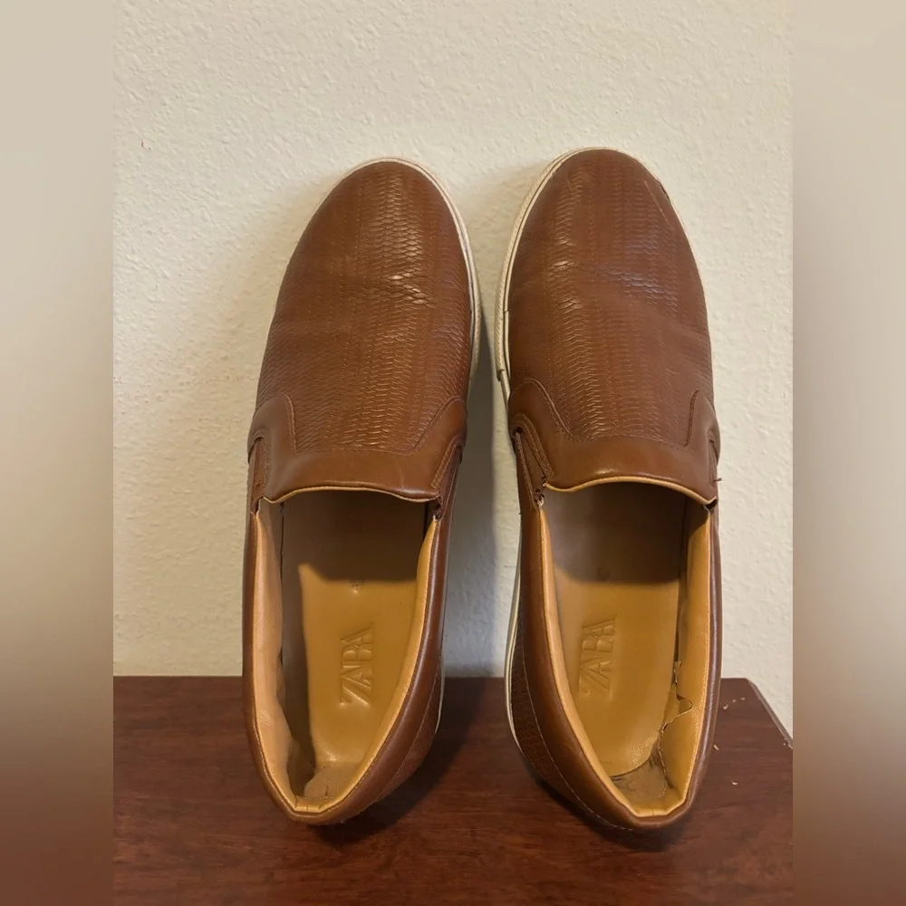 ZARA MENS LEATHER SLIP ON SHOES SZ 9